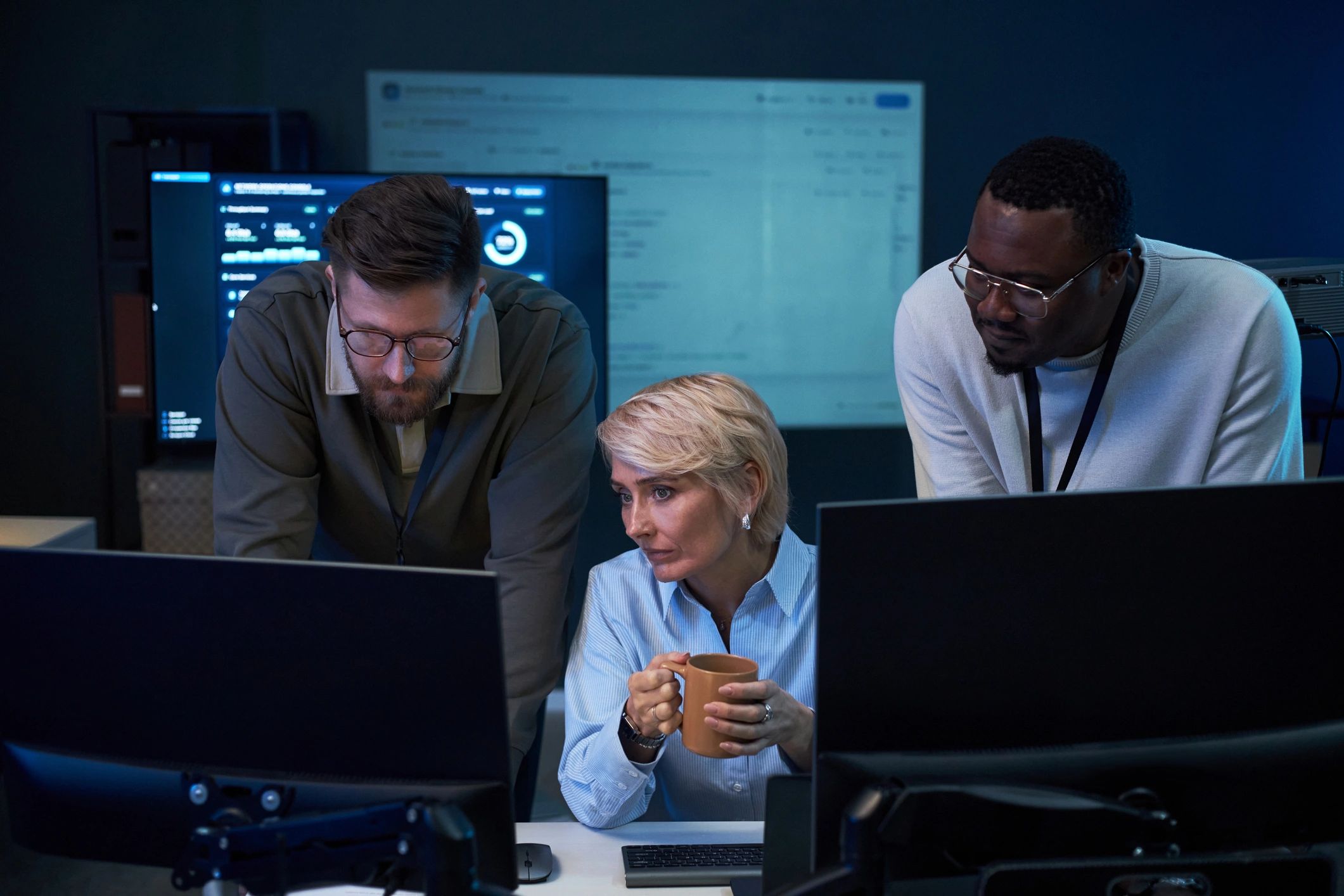 Team monitoring data and cybersecurity operations